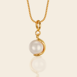 Avelis Pearl Necklace