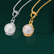 Avelis Pearl Necklace