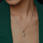 Avelis Pearl Necklace